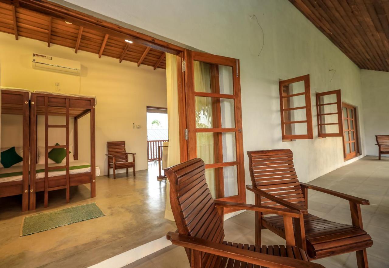 Kayjay Palms Hotel Passikudah ภายนอก รูปภาพ