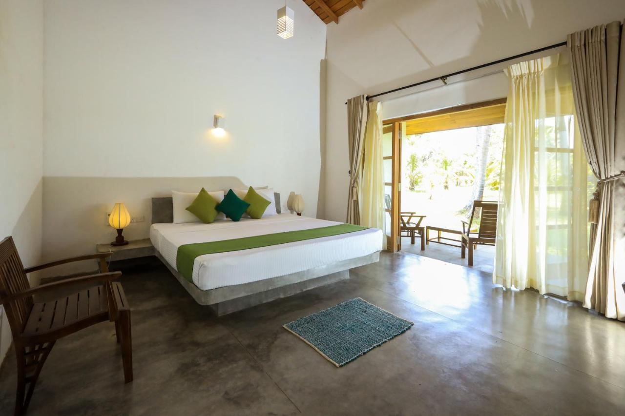 Kayjay Palms Hotel Passikudah ภายนอก รูปภาพ