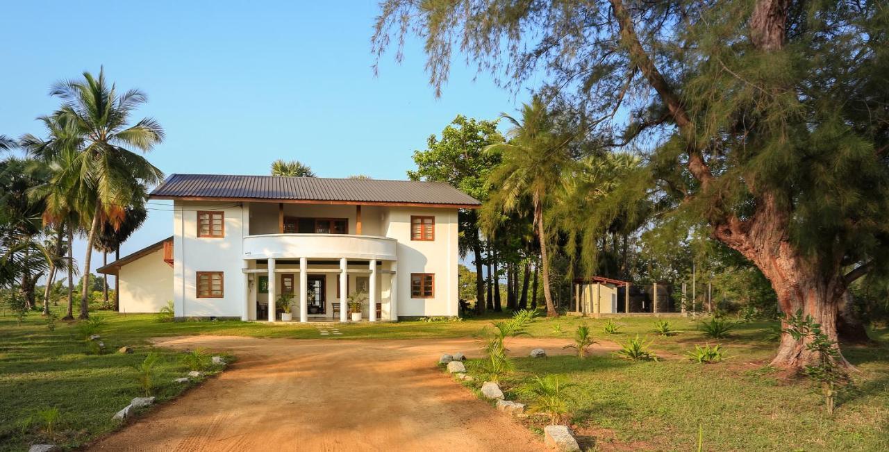 Kayjay Palms Hotel Passikudah ภายนอก รูปภาพ