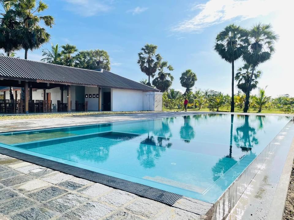 Kayjay Palms Hotel Passikudah ภายนอก รูปภาพ