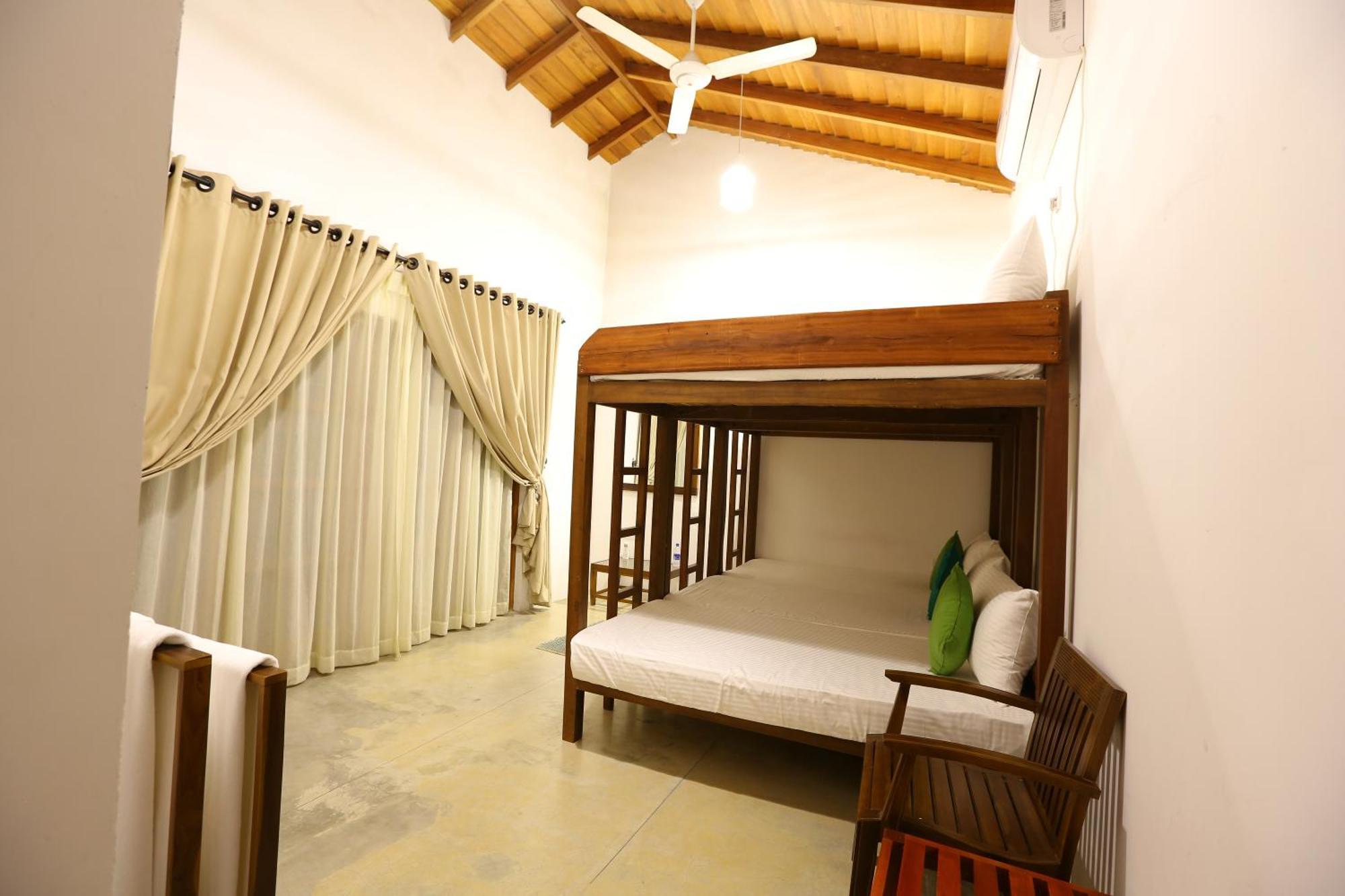Kayjay Palms Hotel Passikudah ภายนอก รูปภาพ