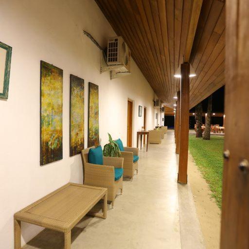 Kayjay Palms Hotel Passikudah ภายนอก รูปภาพ